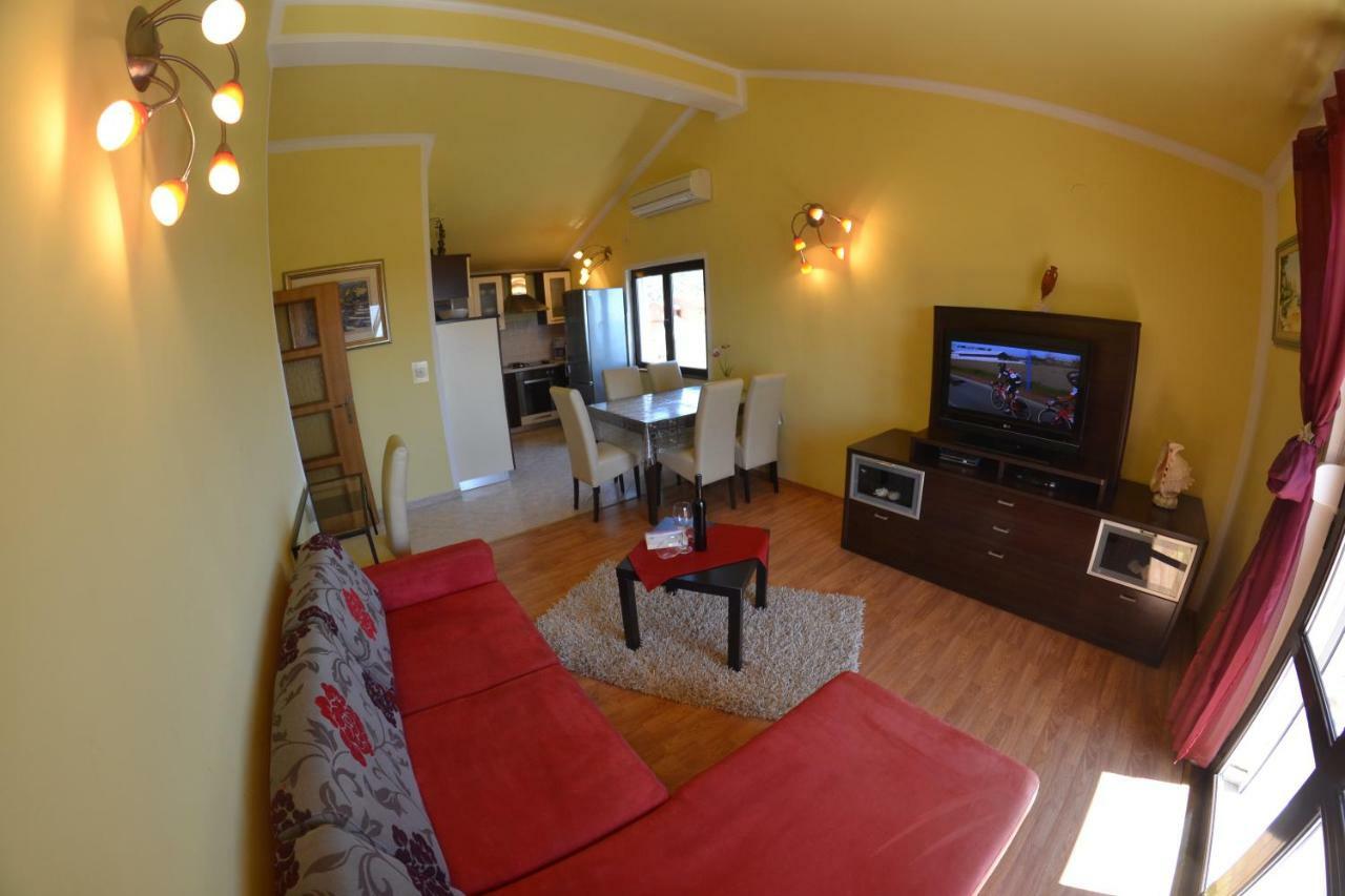 Apartman Jadranka Palit Экстерьер фото