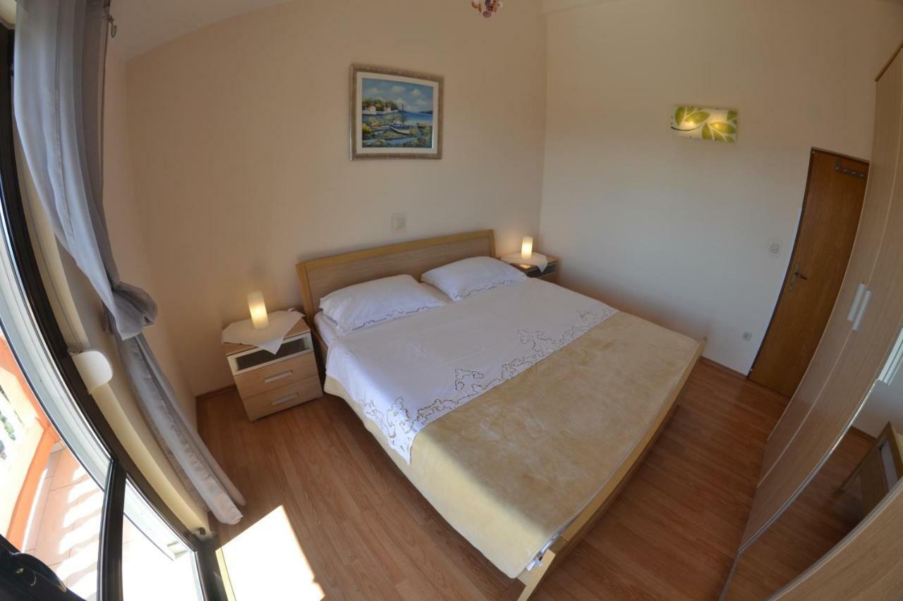 Apartman Jadranka Palit Экстерьер фото